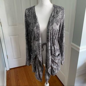 Knox Rose Gray and Black Floral Print Open Cardigan